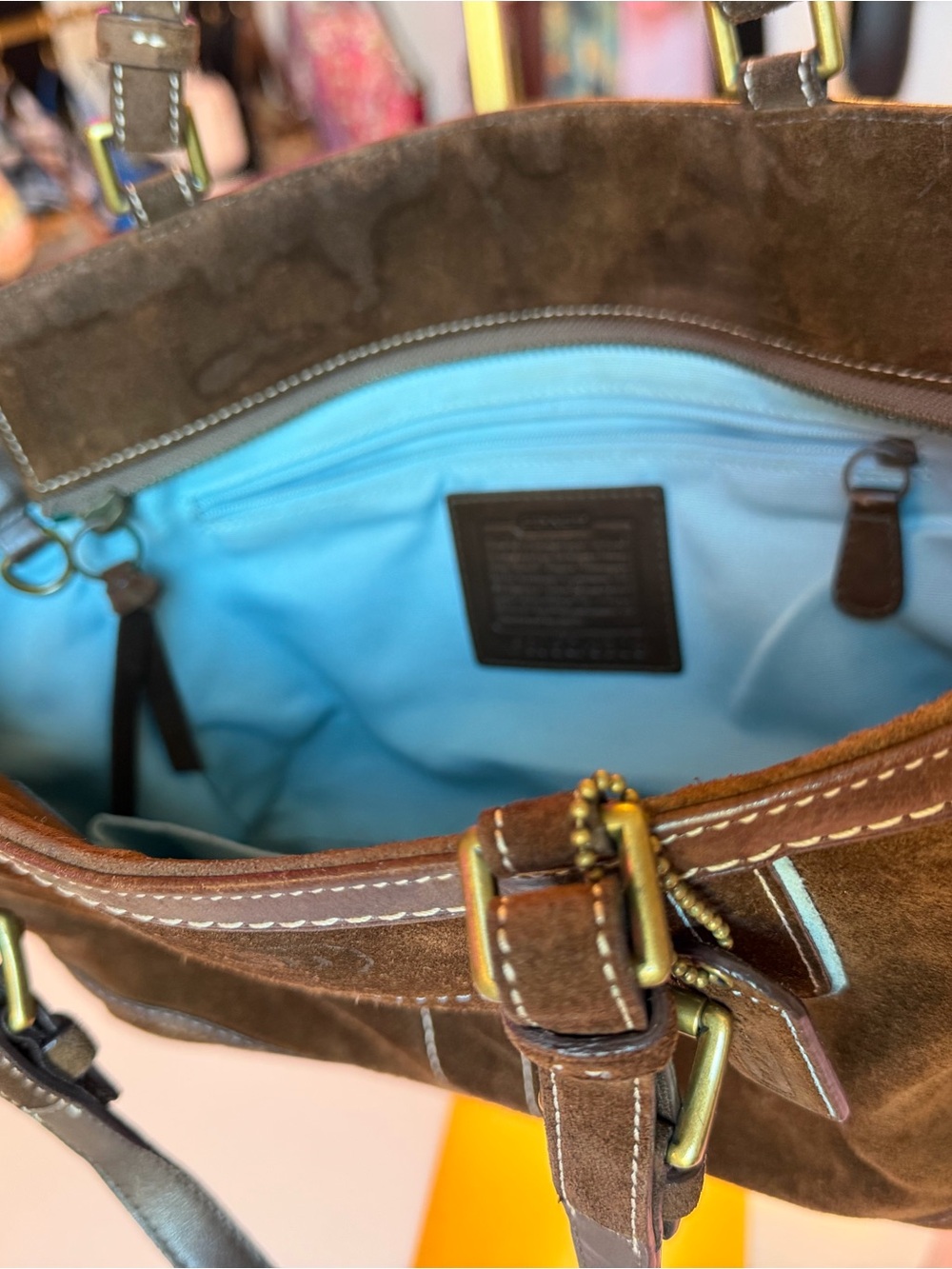 🤎 Vintage Coach Brown Suede Turnlock Tote Shoulder Bag Aqua Blue Lining Leather - Picture 7 of 17